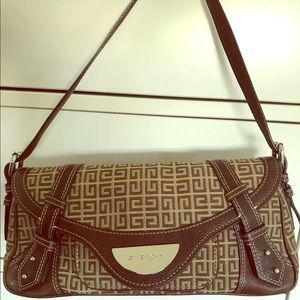 Givenchy classic never used brown beige bag